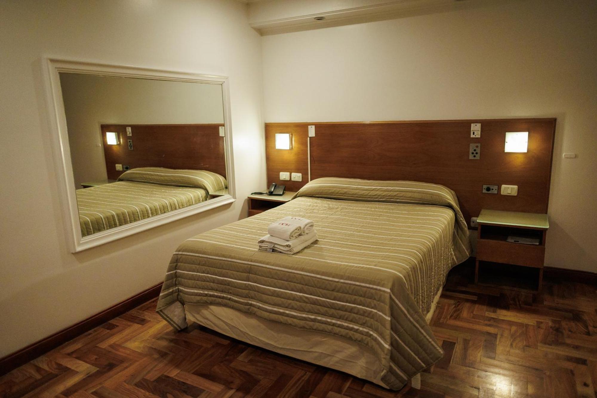 Hotel Petit Córdoba Zewnętrze zdjęcie